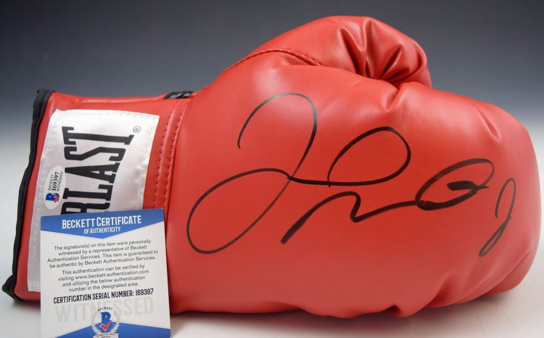 Floyd Mayweather Signed Boxing Glove (1 of 3)