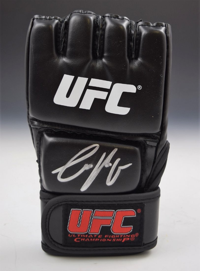 Conor McGregor Signed Glove (1 of 2)