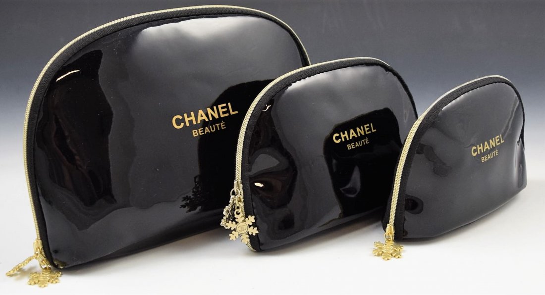 Chanel Travel Set (1 of 2)