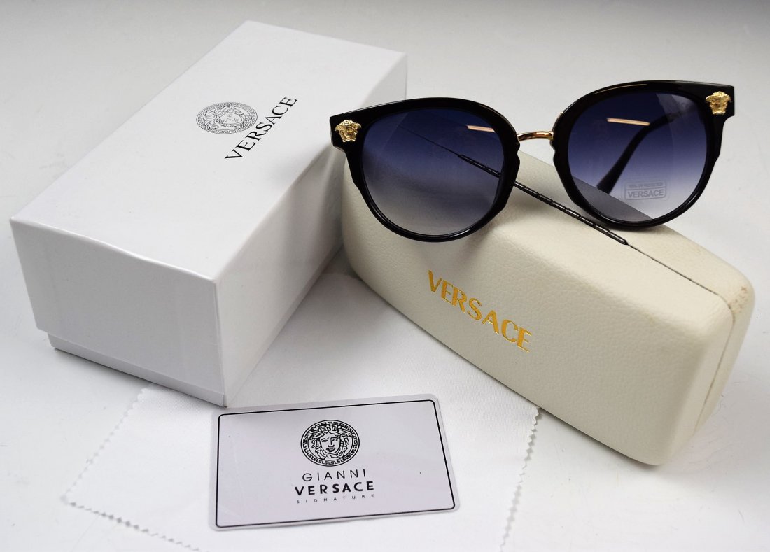 Versace Sunglasses (1 of 3)