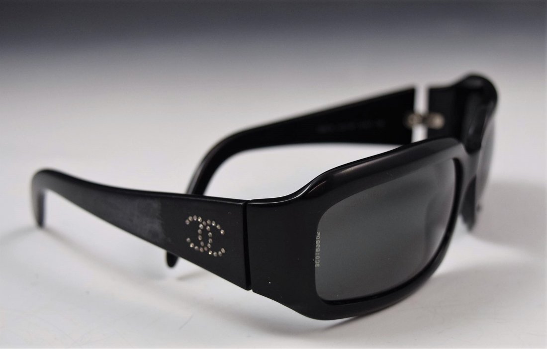 Chanel Sunglasses (1 of 4)