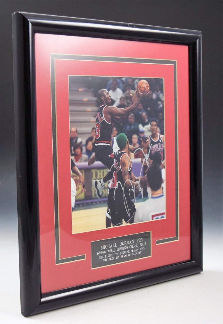 Michael Jordan Signed Photo (1 of 4)