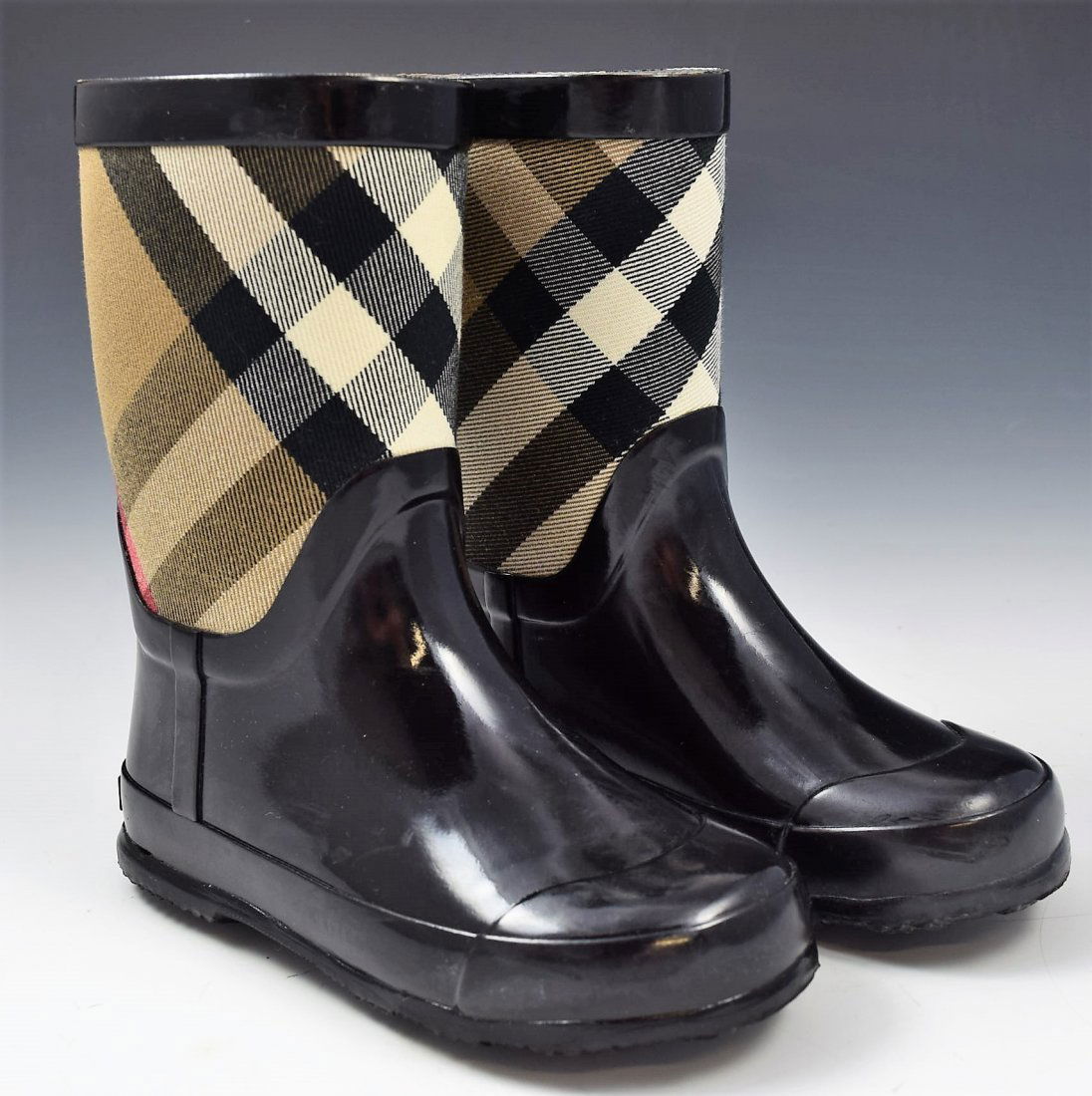 burberry rain boots canada