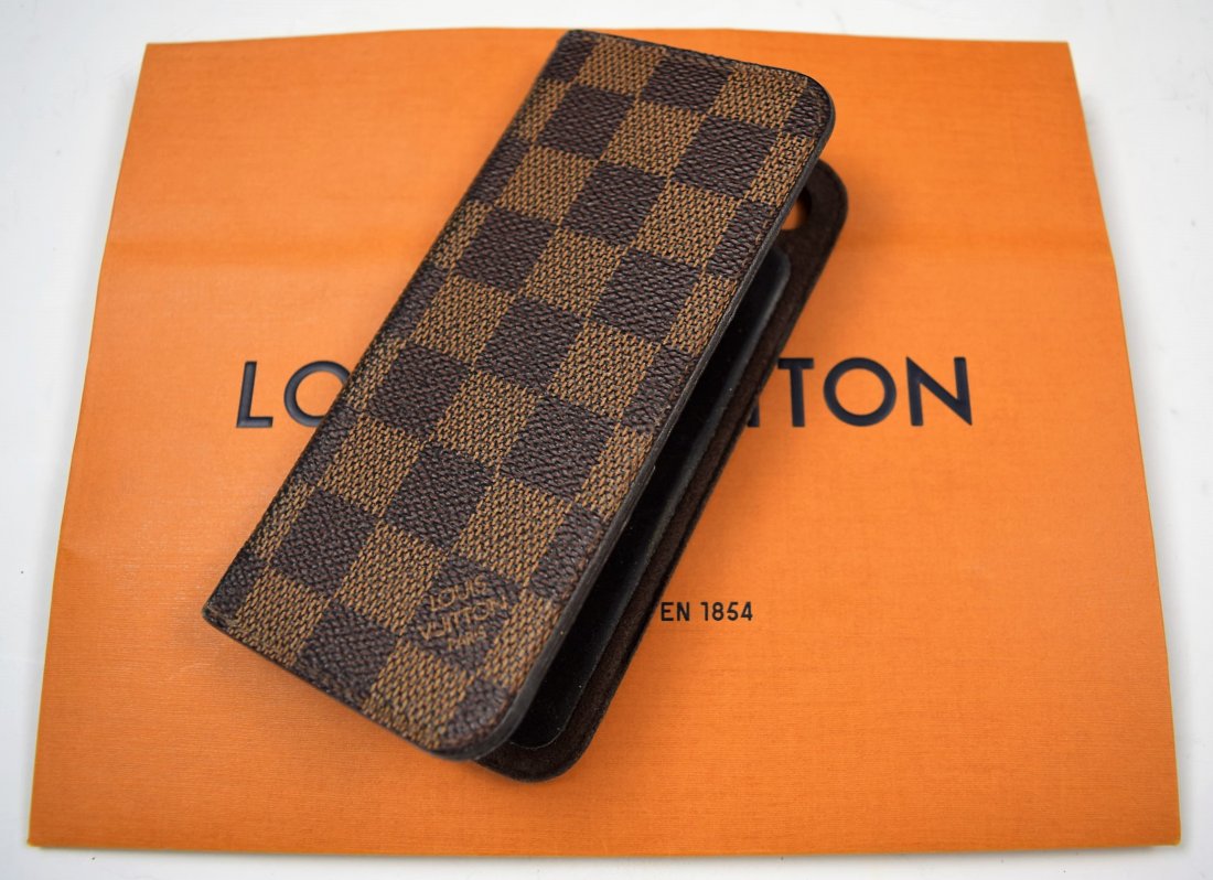 Louis Vuitton Phone Case (1 of 2)
