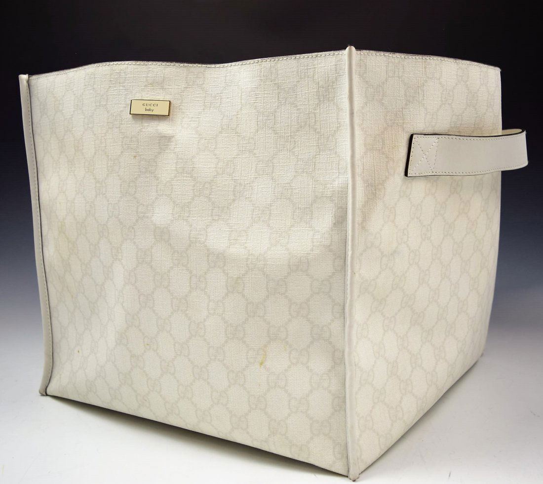 Gucci Canvas Storage Bin (1 of 3)