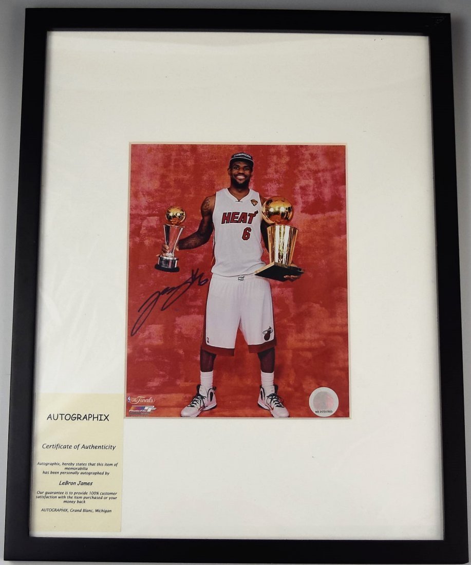 Lebron James Signed Photo (1 of 3)