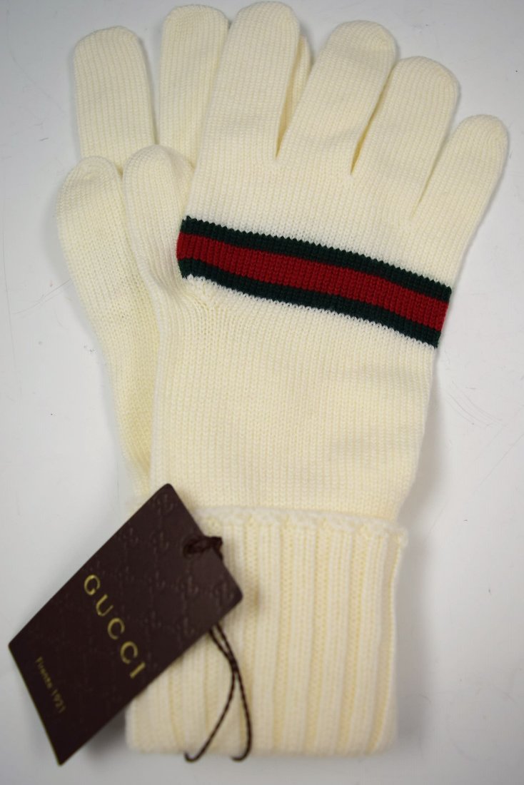 Gucci Gloves (1 of 2)