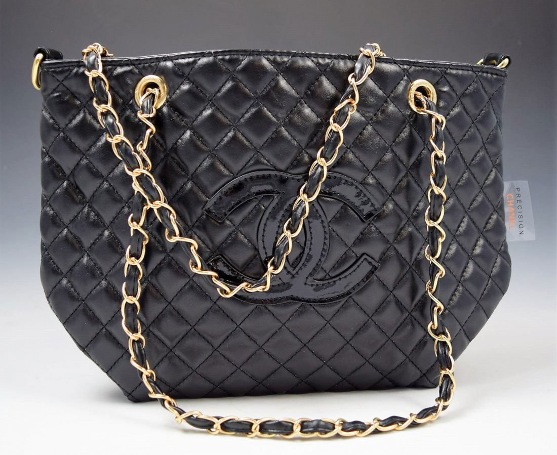 Chanel VIP Handbag (1 of 3)