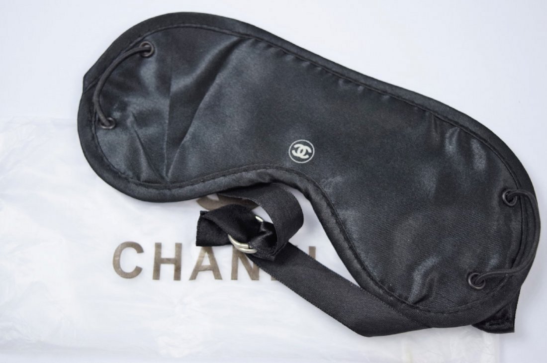 Chanel VIP Mask: Chanel VIP gift black sleeping mask