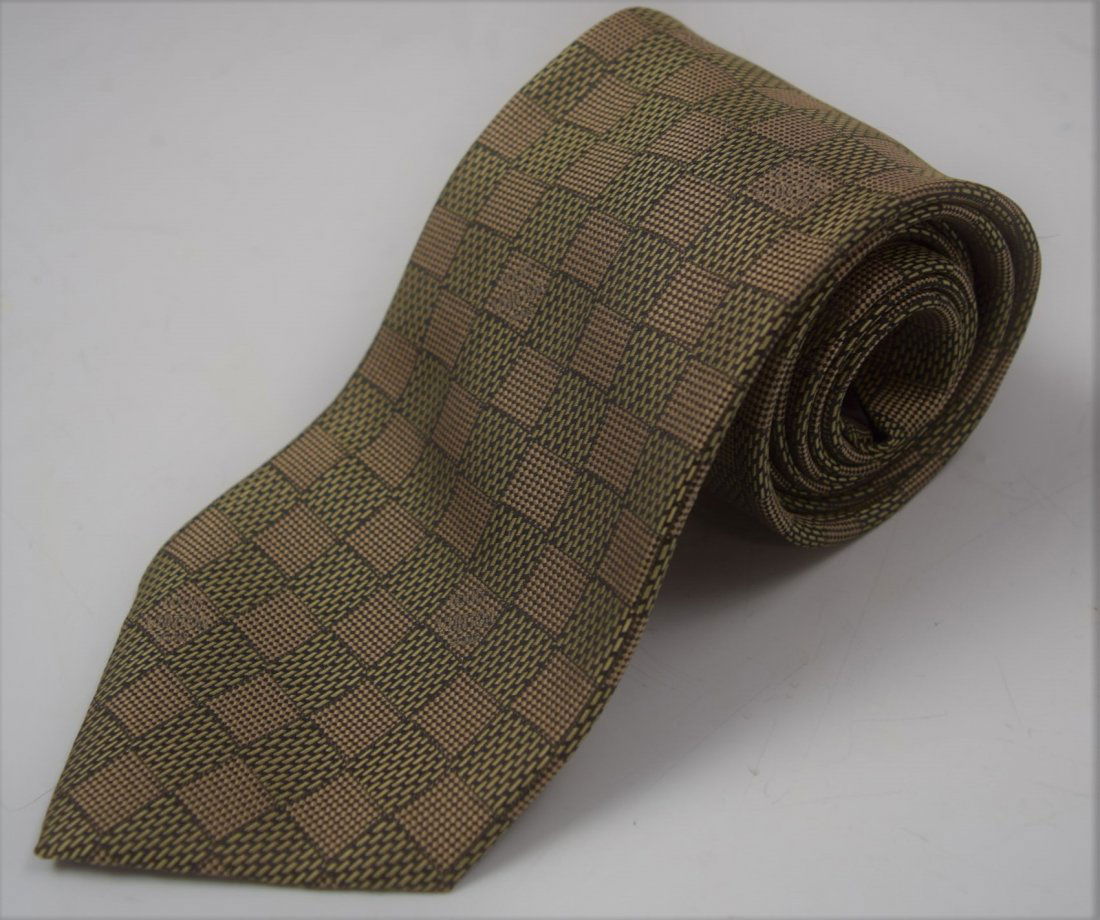 Louis Vuitton Silk Tie (1 of 2)