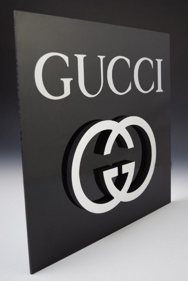 Gucci Logo Display (1 of 1)