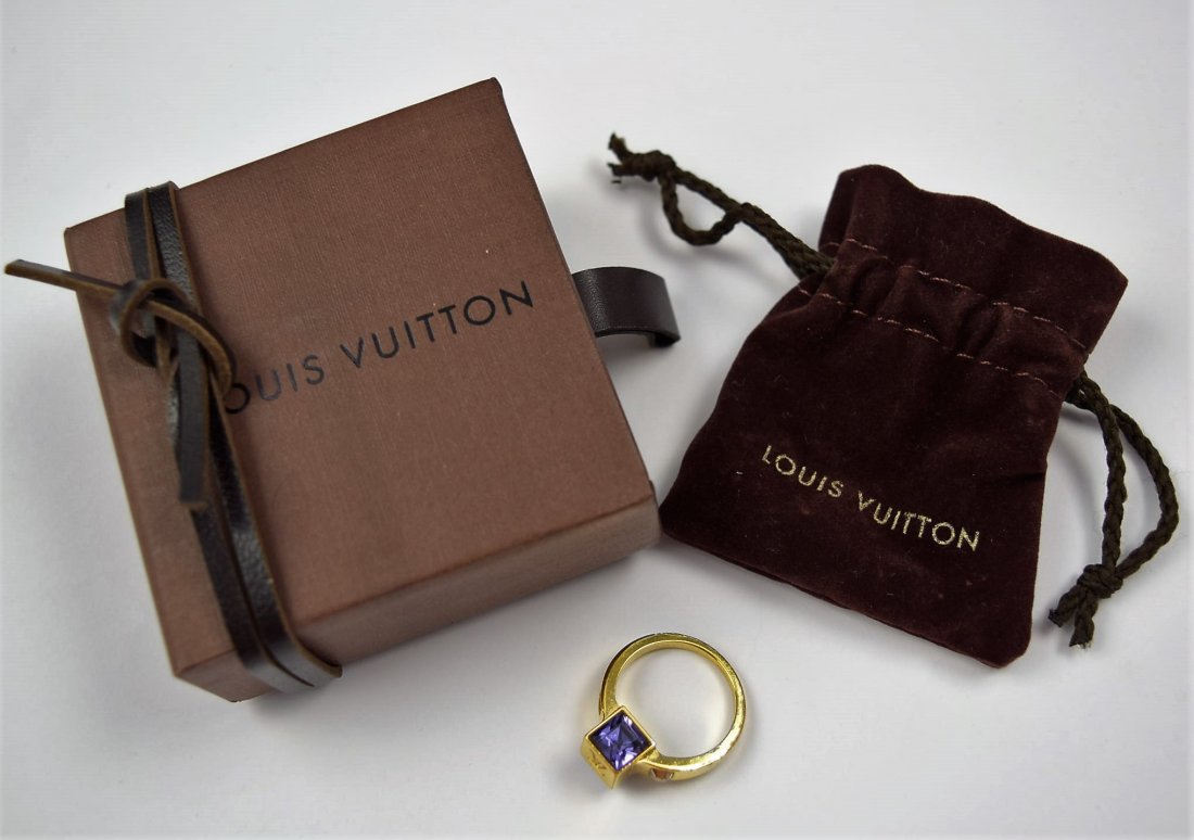 Louis Vuitton Ring (1 of 2)