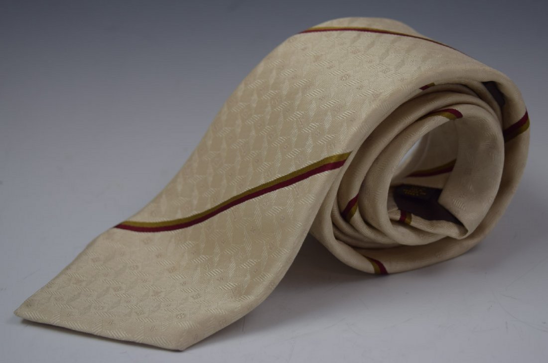 Louis Vuitton Silk Tie (1 of 2)