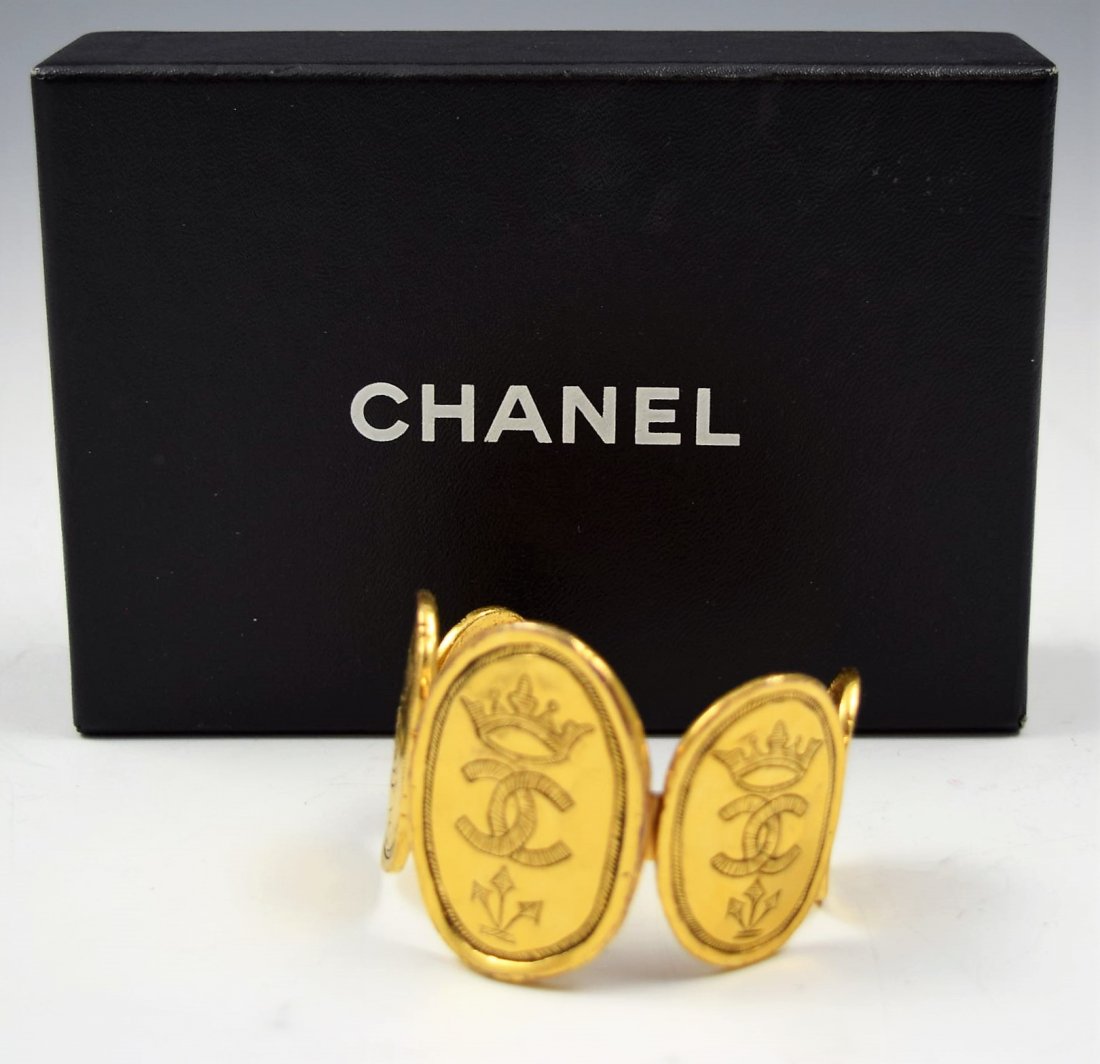 Vintage Chanel Bracelet (1 of 4)