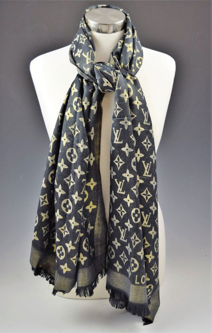Louis Vuitton Silk Scarf (1 of 4)