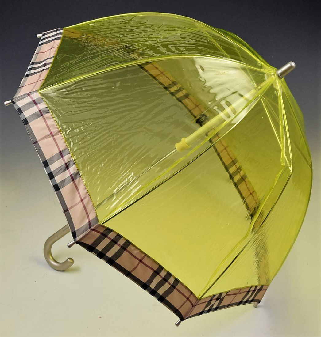 Burberry Umbrella (1 of 4)