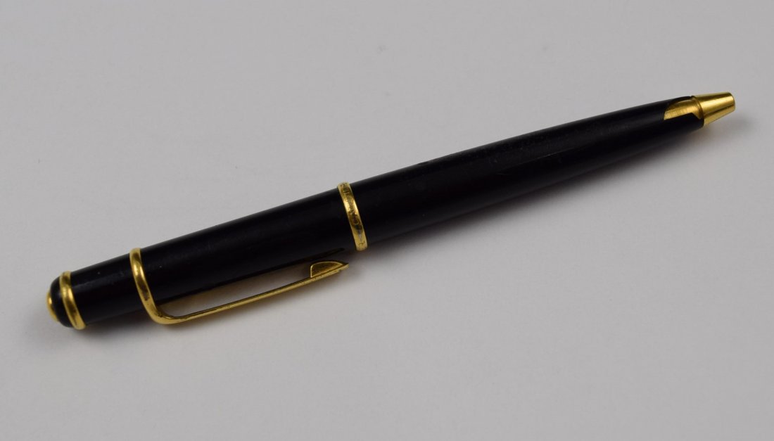 Cartier Pen (1 of 3)