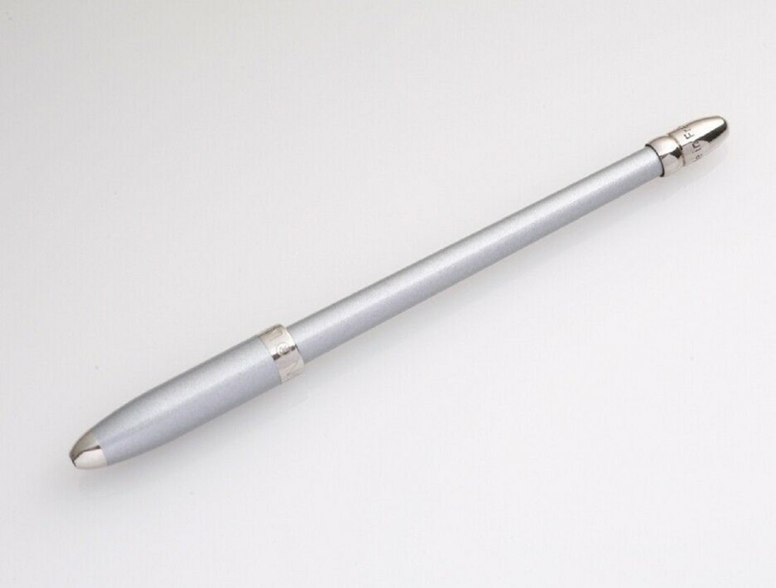 Louis Vuitton Pen (1 of 2)