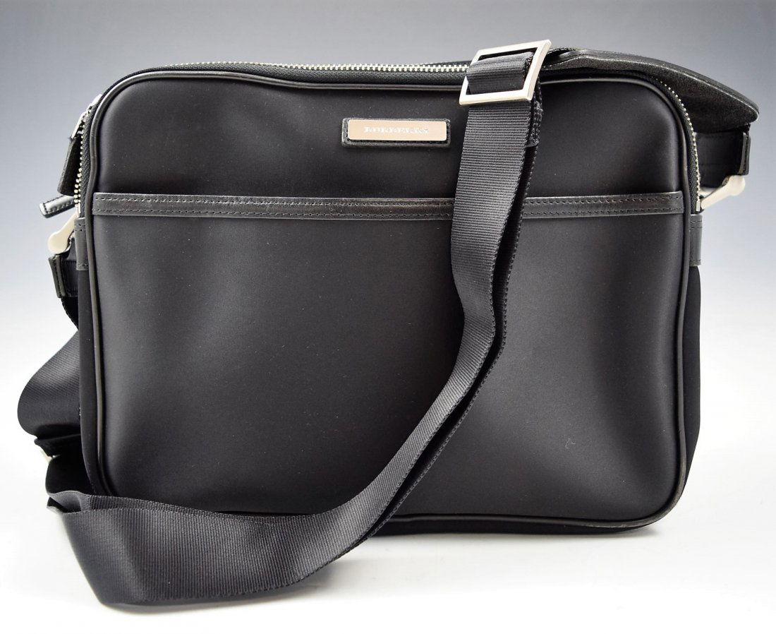 Burberry Handbag (1 of 5)