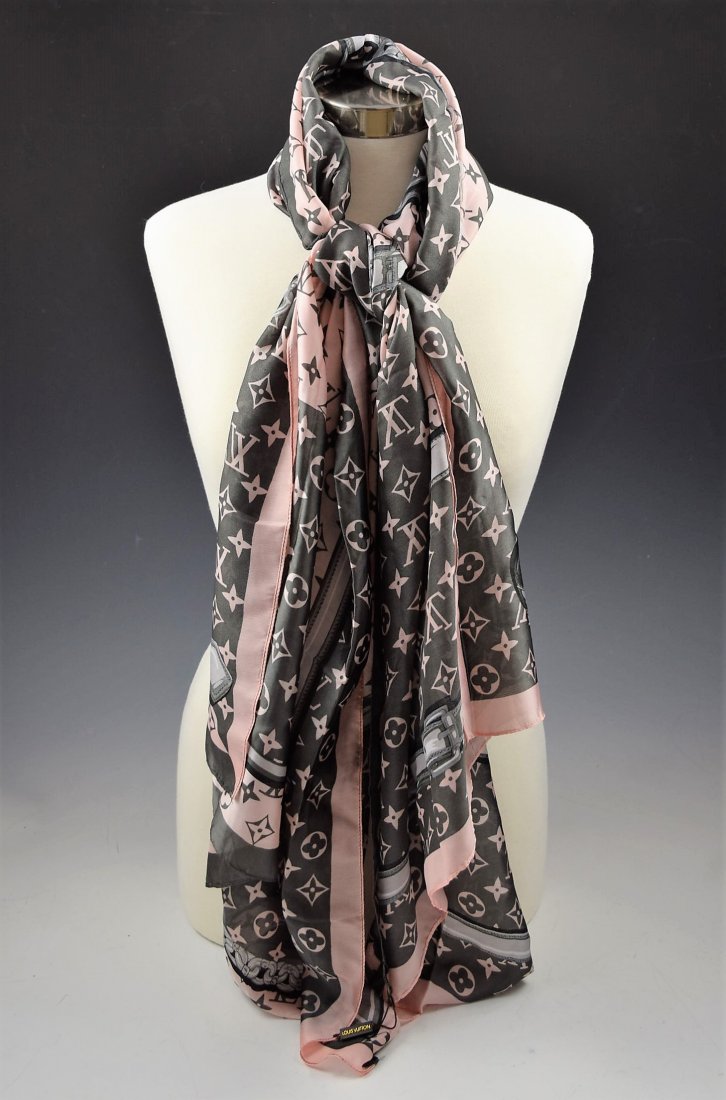 Louis Vuitton Silk Scarf (1 of 3)