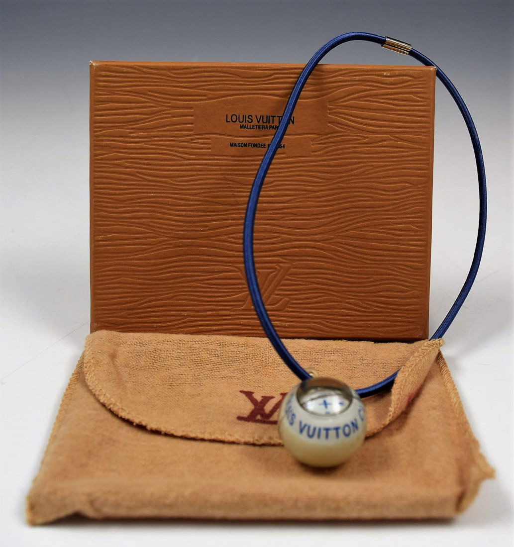 Louis Vuitton Necklace (1 of 2)