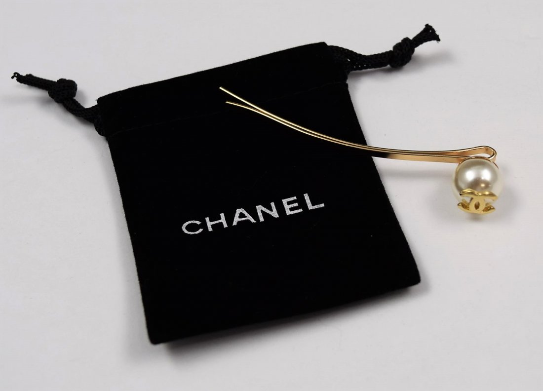 Chanel Hair Pin (1 of 3)