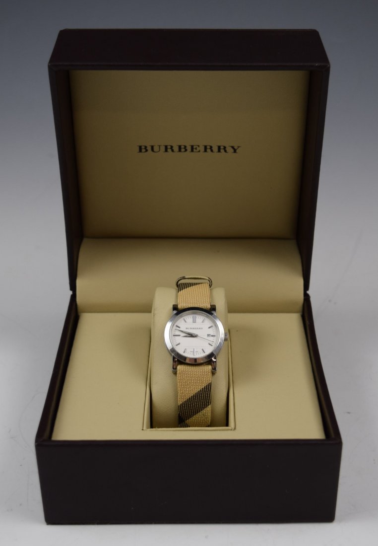 Burberry Ladies Watch (1 of 3)