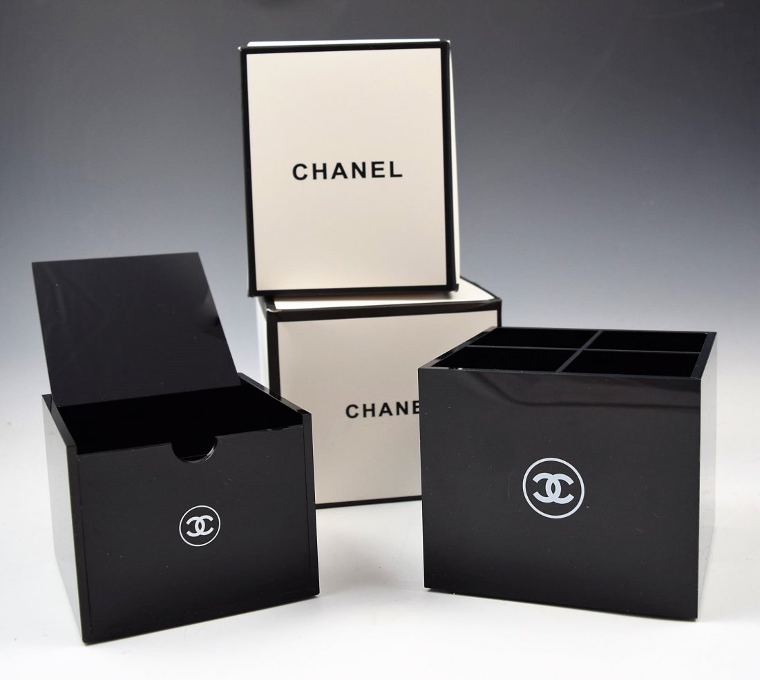 Chanel Acrylic Organizers (1 of 2)