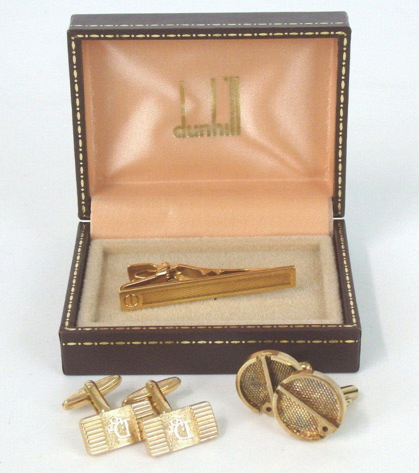 Alfred Dunhill Tie Bar and Cufflinks (1 of 1)