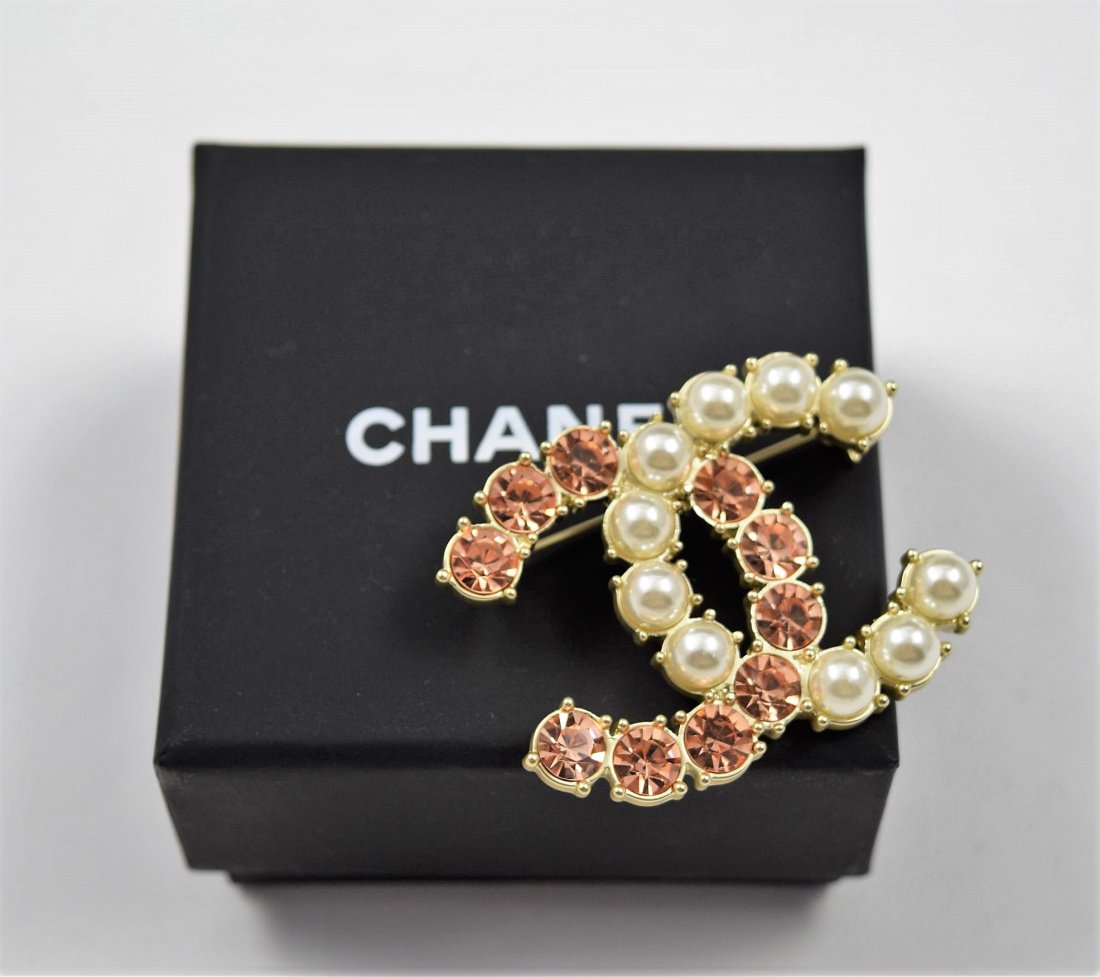 Chanel Brooch (1 of 4)