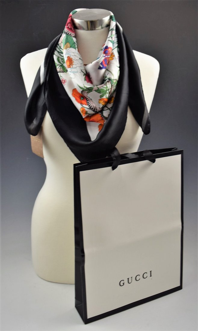 Gucci Silk Scarf (1 of 4)