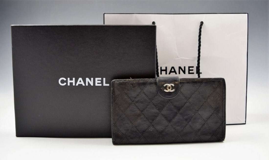 Chanel Leather Wallet (1 of 3)