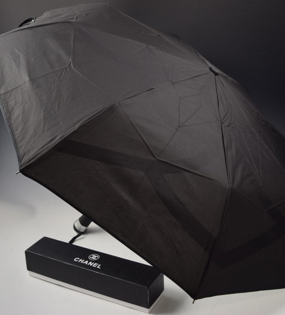 Chanel VIP Umbrella (1 of 4)