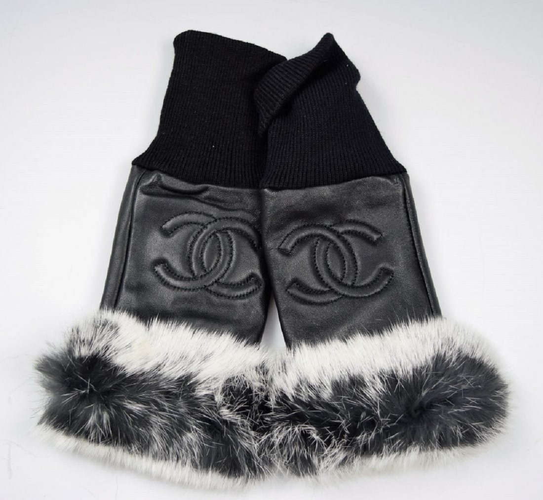 Chanel Leather VIP Gloves (1 of 3)