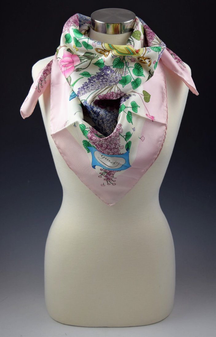 Vintage Gucci Scarf (1 of 4)