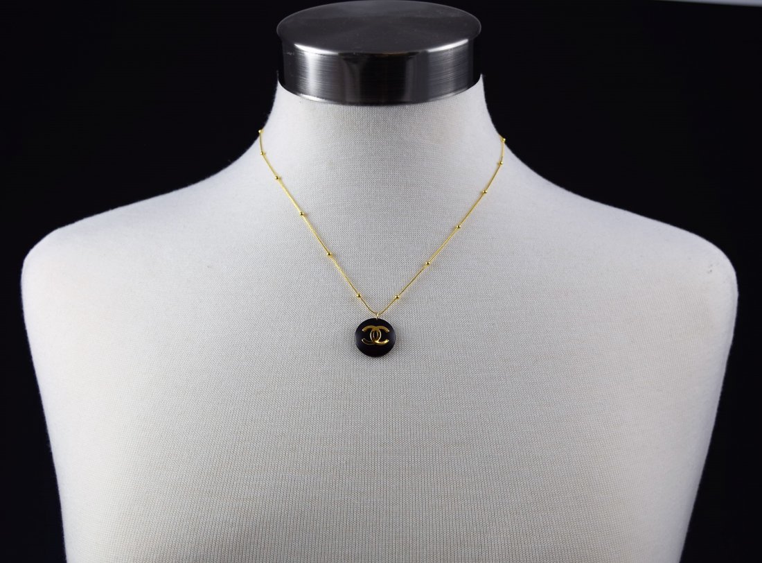 Chanel Button Necklace (1 of 4)