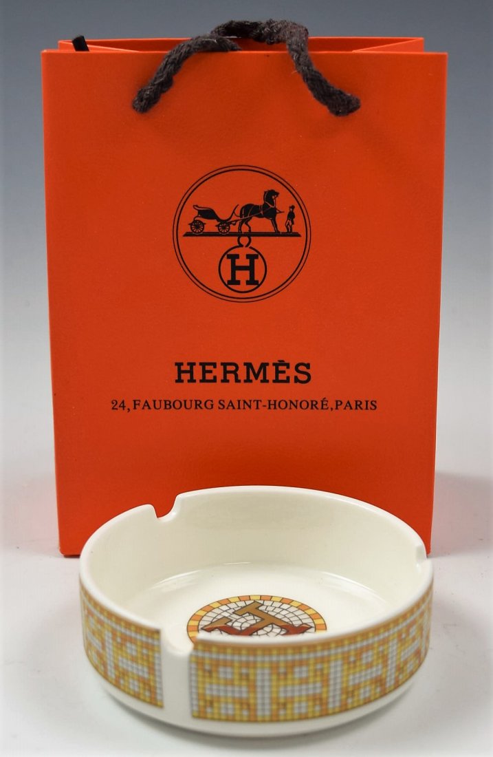Hermes Ashtray (1 of 3)