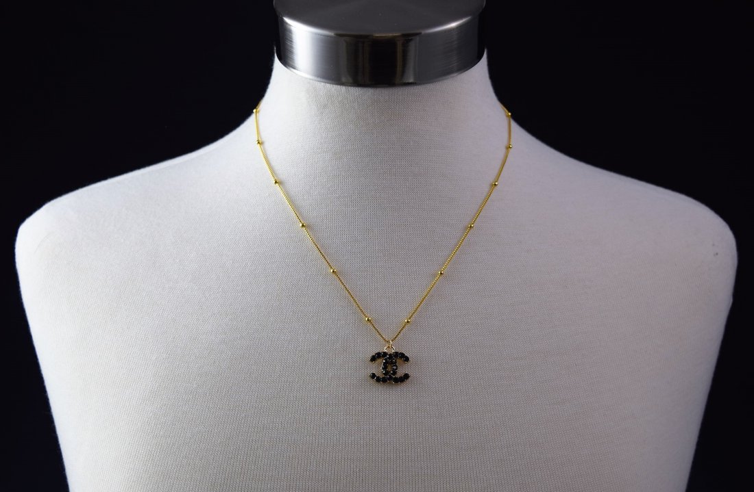 Chanel Button Necklace (1 of 3)