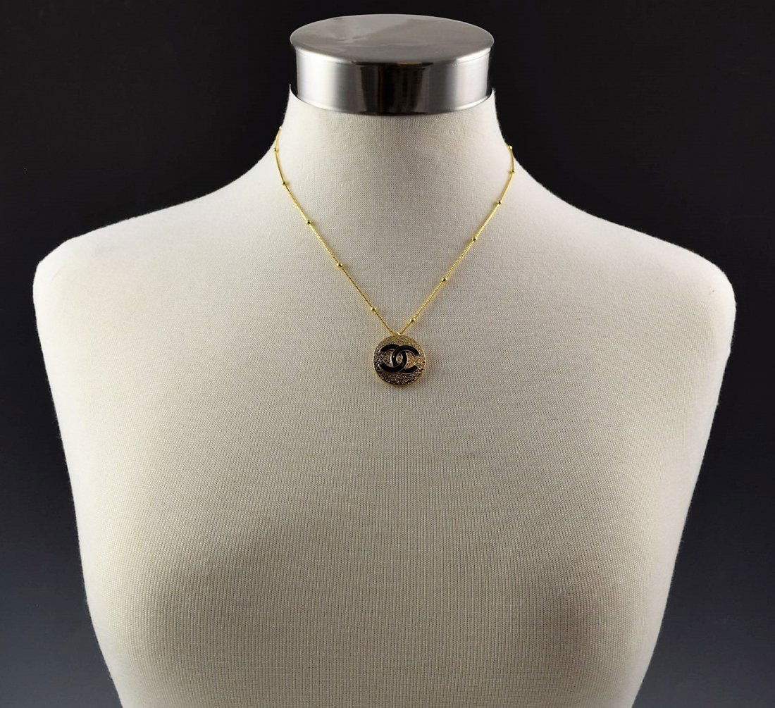 Chanel Button Necklace (1 of 3)