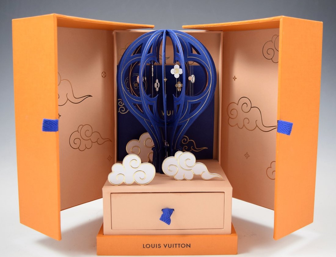Louis Vuitton Balloon Display Box (1 of 3)