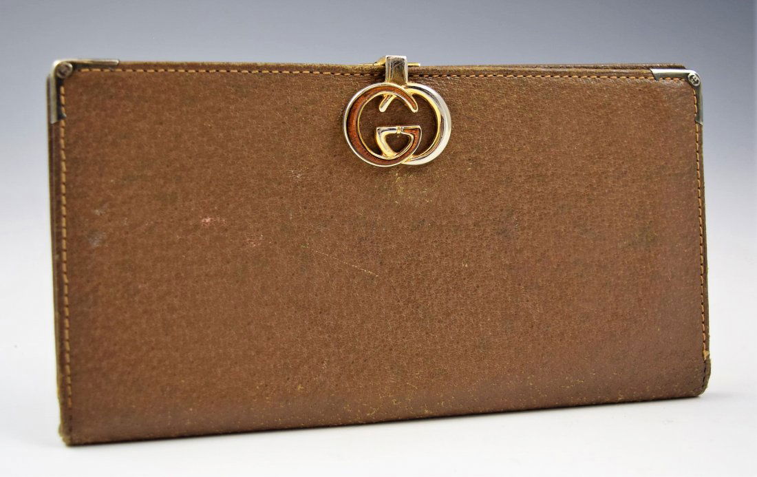 Vintage Gucci Checkbook Wallet (1 of 4)