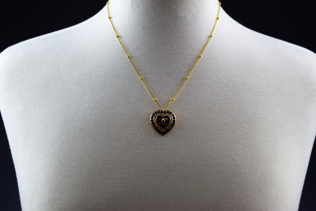 Chanel Button Necklace (1 of 4)