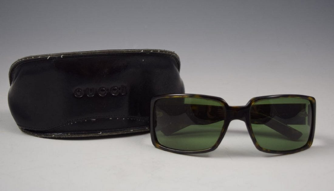 Gucci Sunglasses (1 of 4)