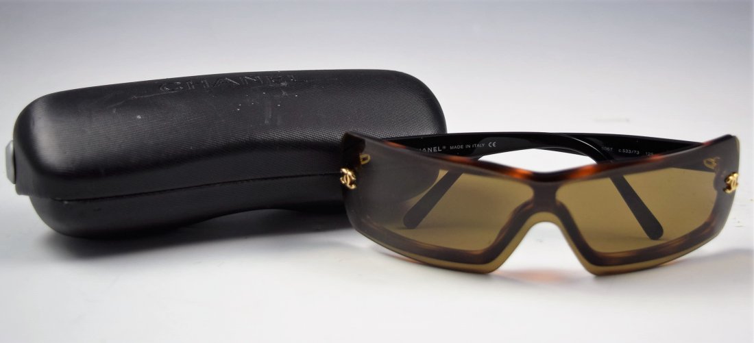 Chanel Sunglasses (1 of 4)
