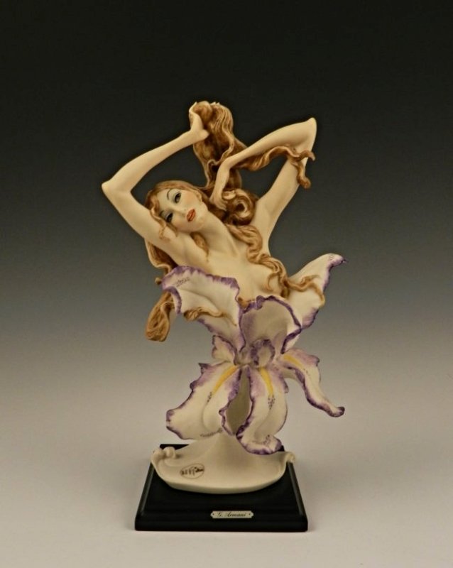 Giuseppe Armani Nude Bust Figurine: Measures: 13 inches in height Titled: Awakening, 1990