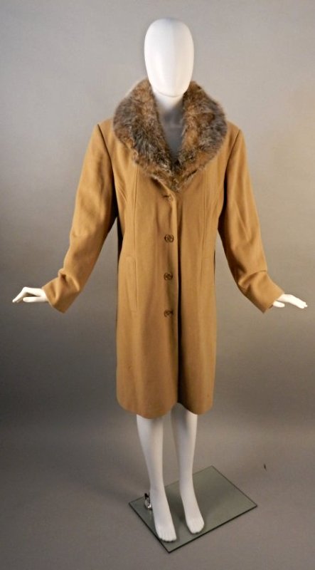 Ladies Winter Fur Wool Jacket: Measures: 45 inches in length