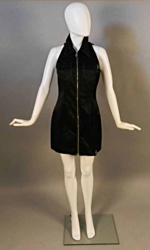 Ladies Versace Dress: Versace couture black cotton sleeveless black dress with full zipper Size: 42 Length measures 31.5 inches 50% COTTON 50% NYLON