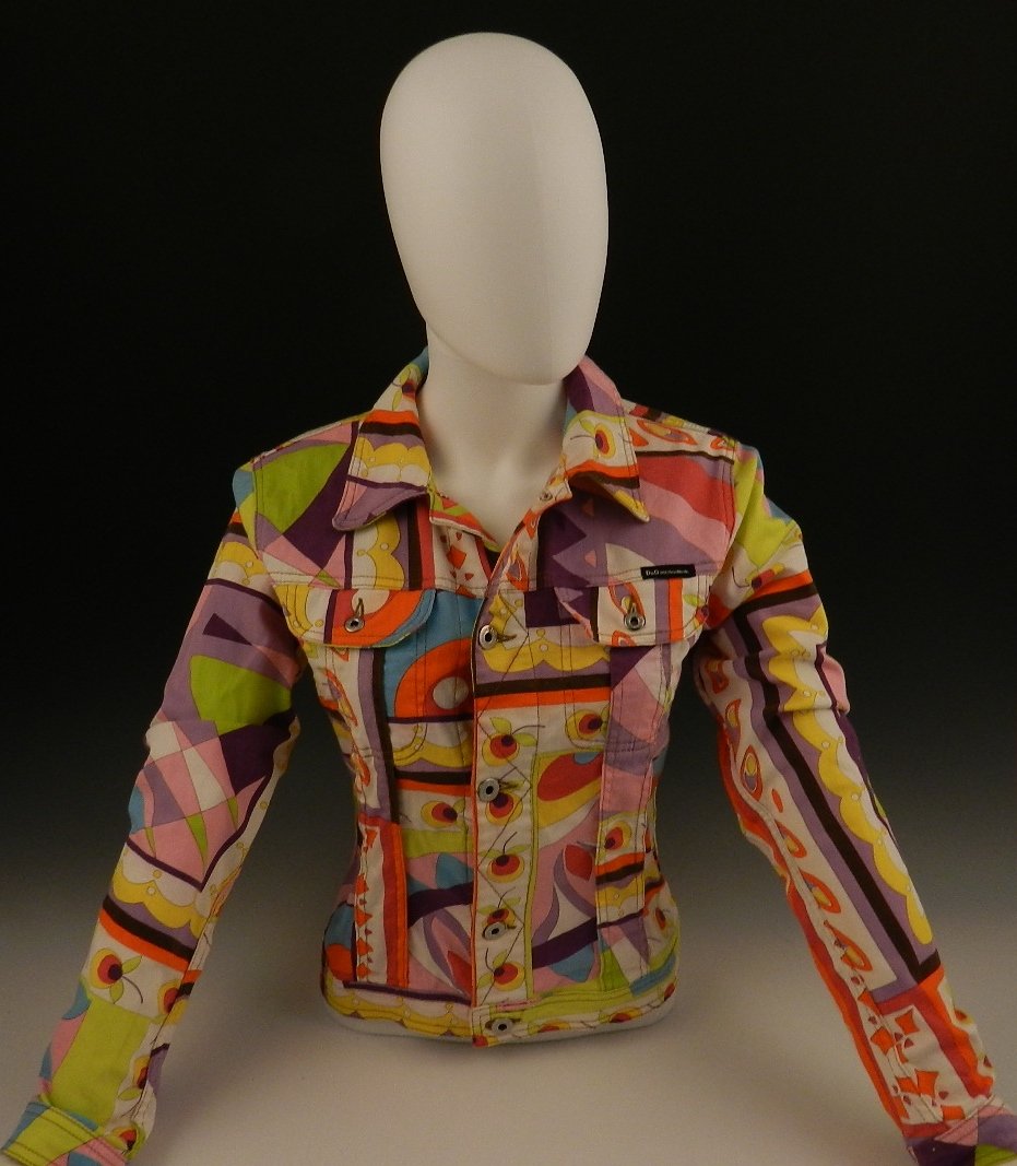 Dolce & Gabbana Jacket: Emilio Pucci print Dolce & Gabbana jacket Measures: 25 inches, size: small