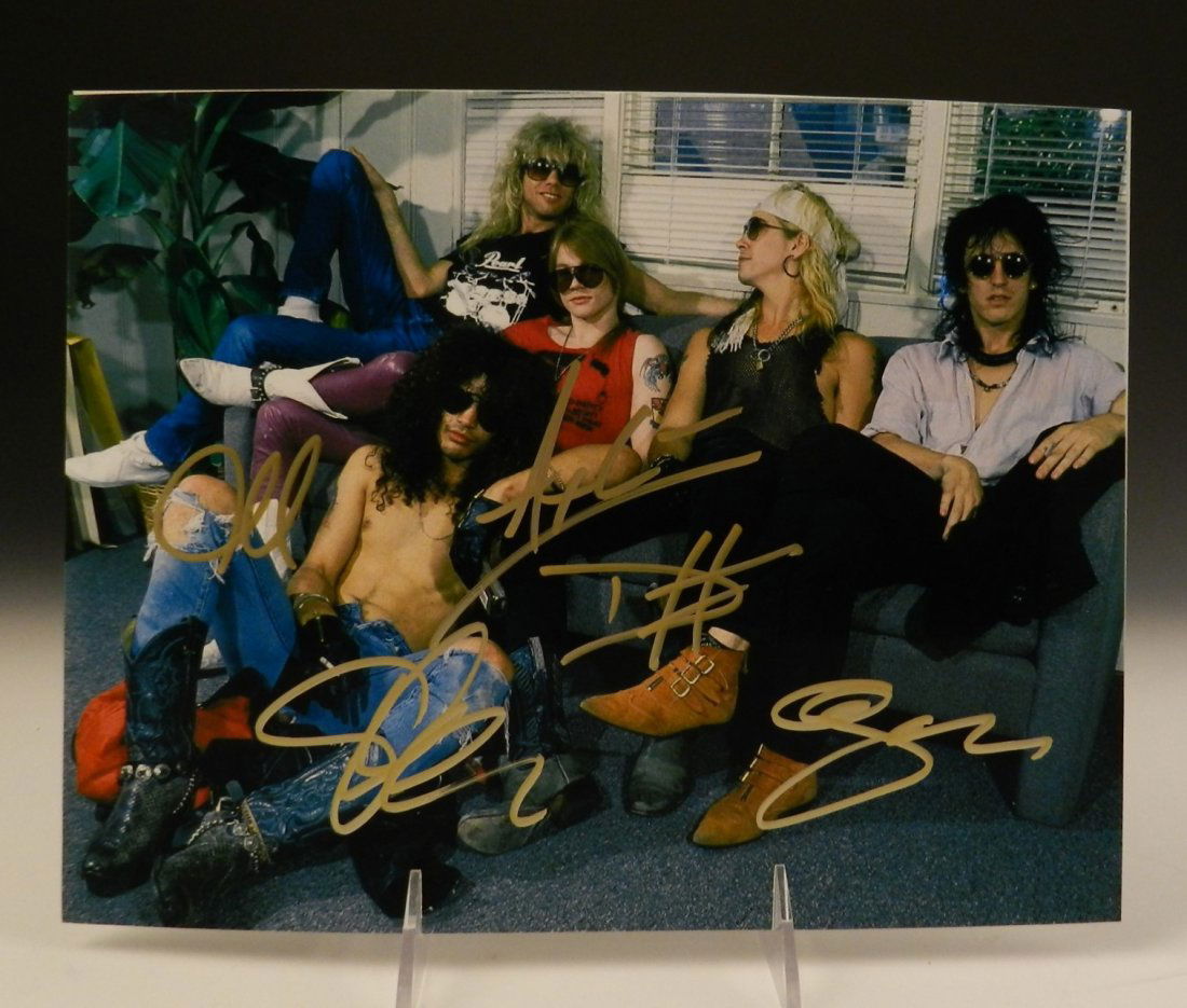 Guns N' Roses Signed Band Photo (1 of 4)