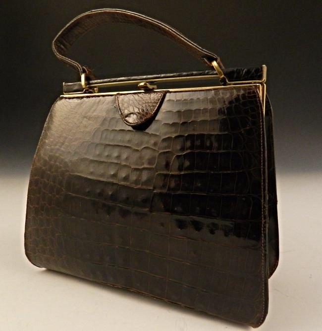 Vintage Alligator Handbag (1 of 6)